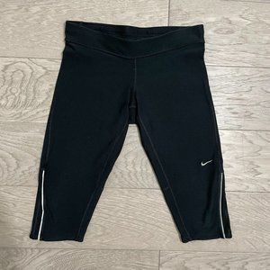 Nike drifit crop running leggings |small | Nike drifit tights | embroidered logo